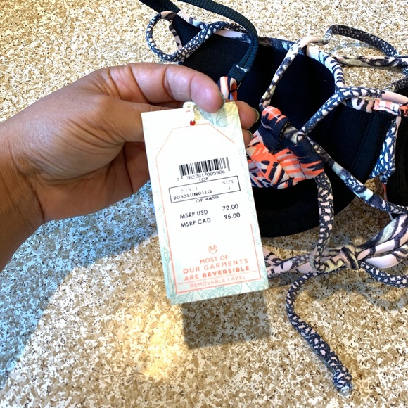 Maaji : reversible underwire swim top - Picture 6 of 7